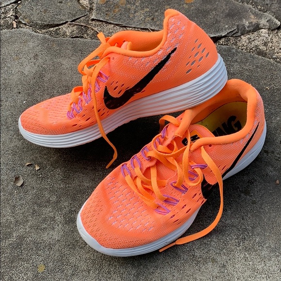 Nike Shoes - Nike Lunartempo Shoes